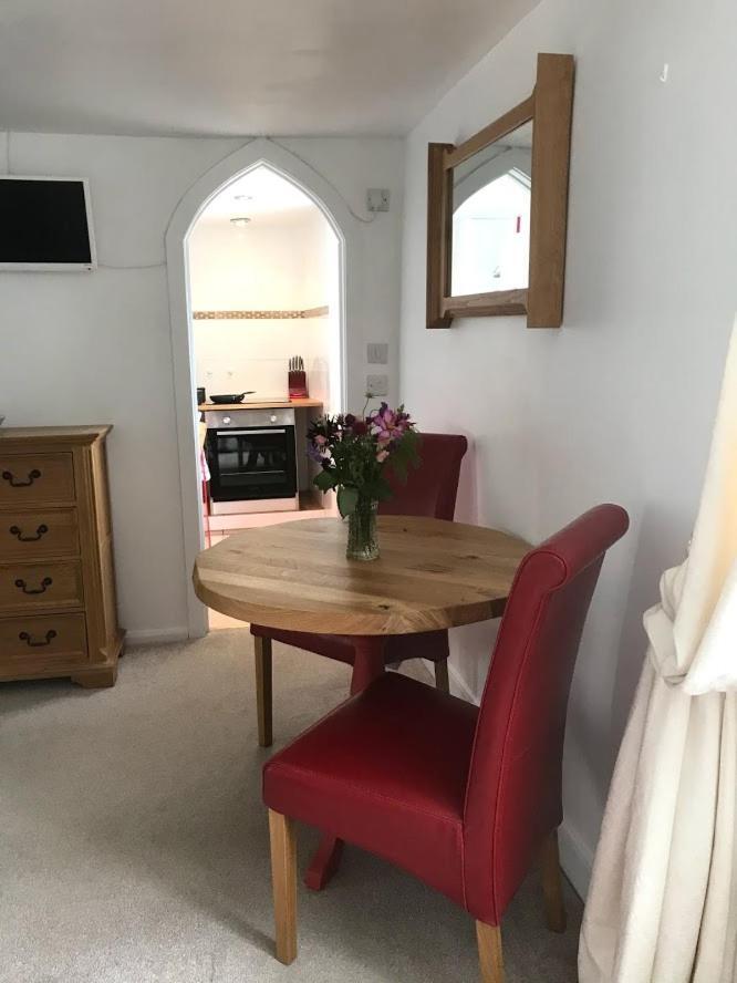 The Little House Harberton Hotel Тотнис Екстериор снимка
