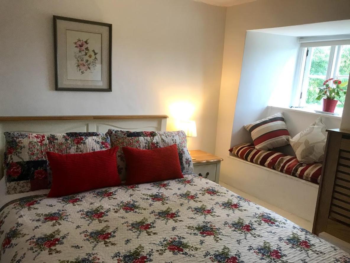 The Little House Harberton Hotel Тотнис Екстериор снимка