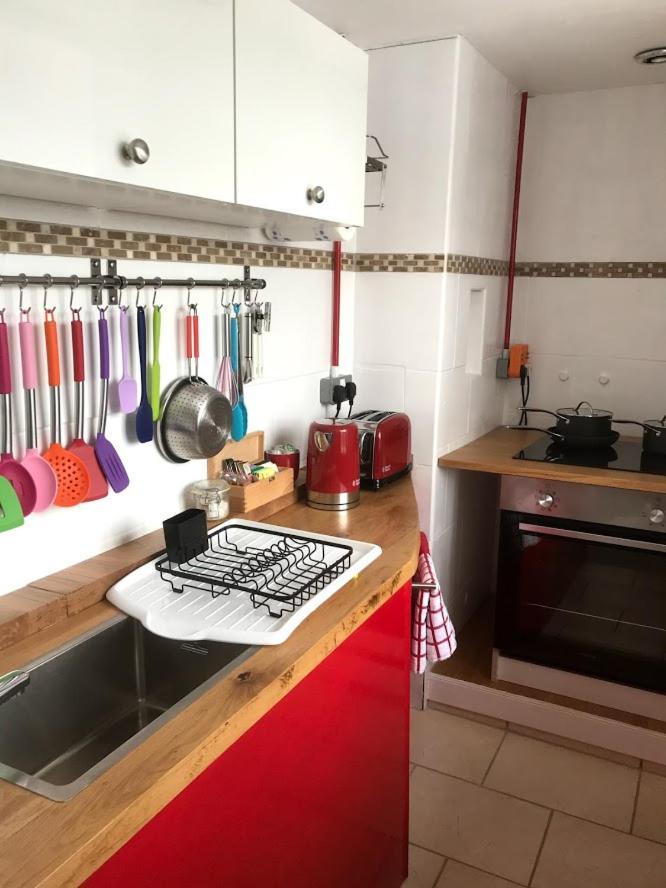 The Little House Harberton Hotel Тотнис Екстериор снимка
